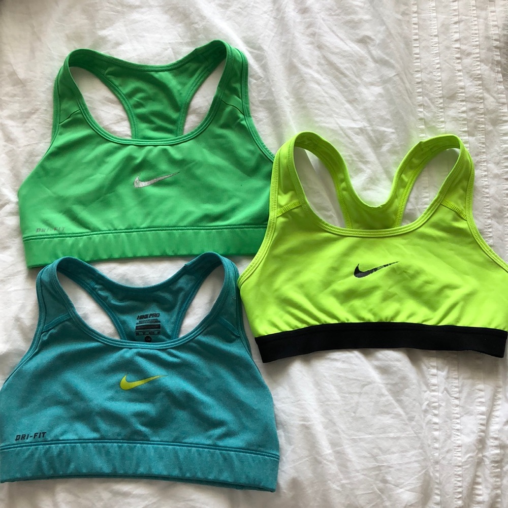 XS- Nike sports bra